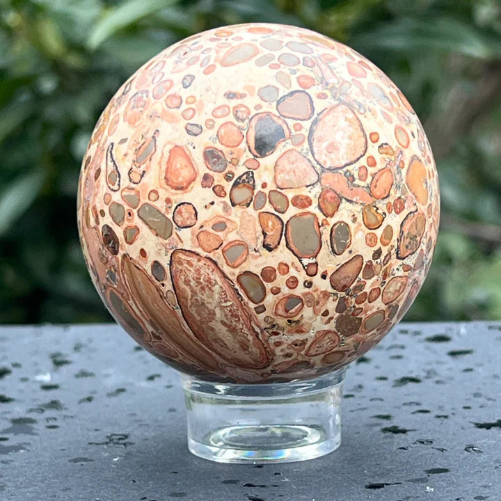 Jasp leopard natural – sferă decorativă cu modele pământii, cristal al vitalității și protecției