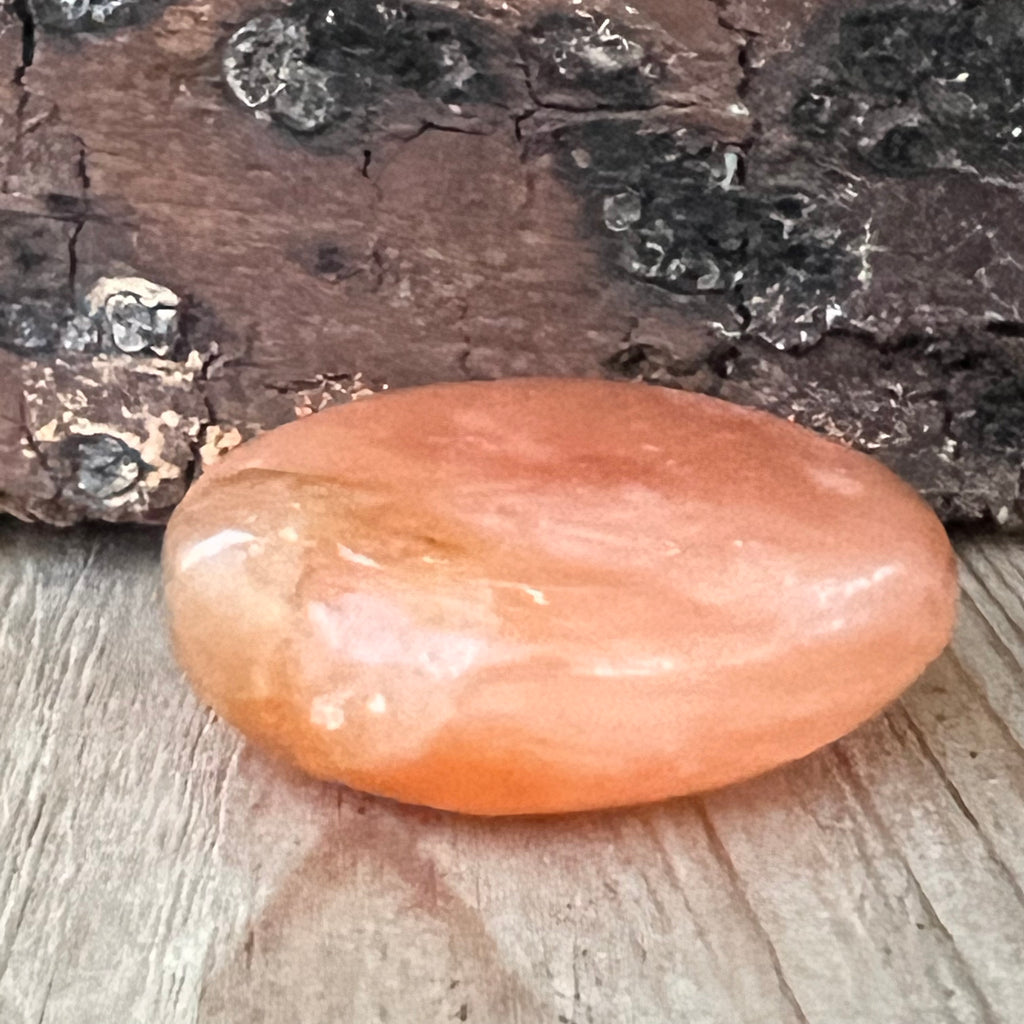 Calcit portocaliu palmstone model 1 (din Madagascar), druzy.ro, cristale 2