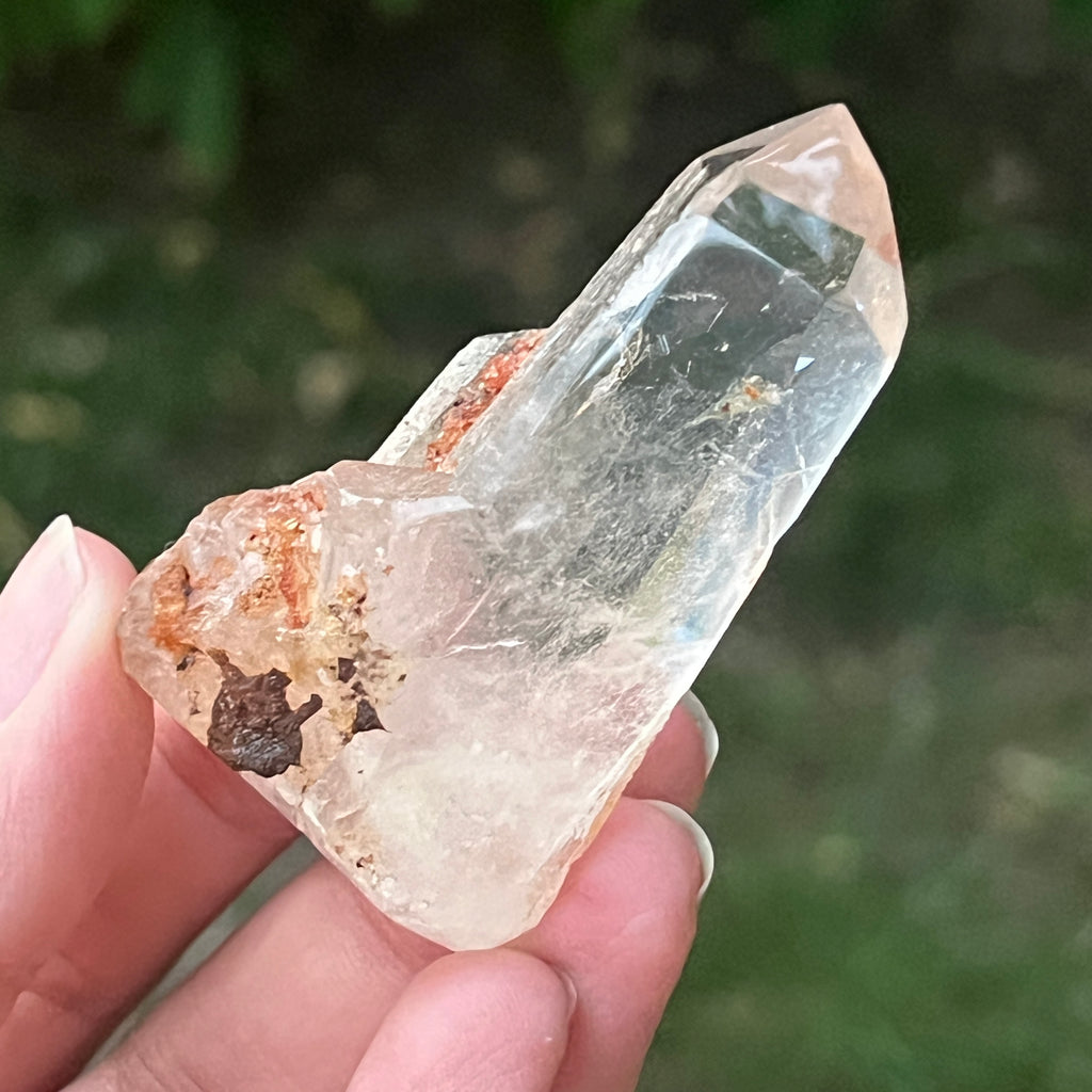 Cristal de cuarț cu incluziuni de goethit brun-portocaliu | Model 2, pietre semipretioase - druzy.ro 6 