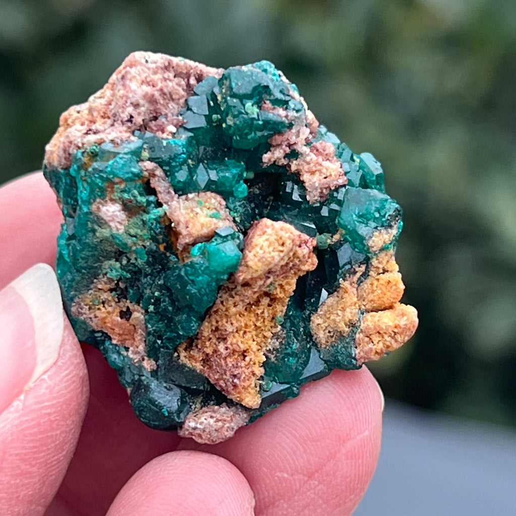 Dioptaz cluster din Congo model 8, pietre semipretioase - druzy.ro 3 