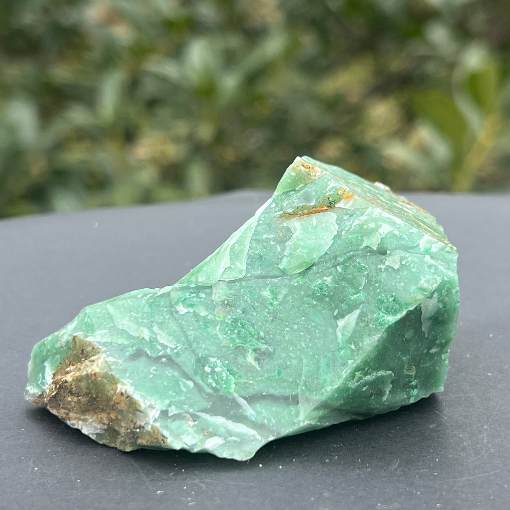 Jad verde piatra bruta model 10A, pietre semipretioase - druzy.ro 2 