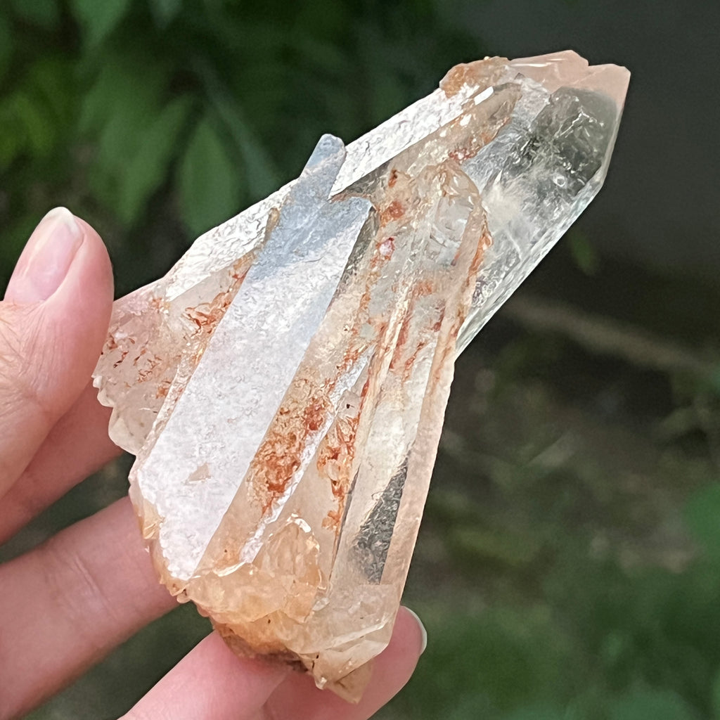 Cristal de cuarț cu incluziuni de goethit brun-portocaliu | Model 8, pietre semipretioase - druzy.ro 6 