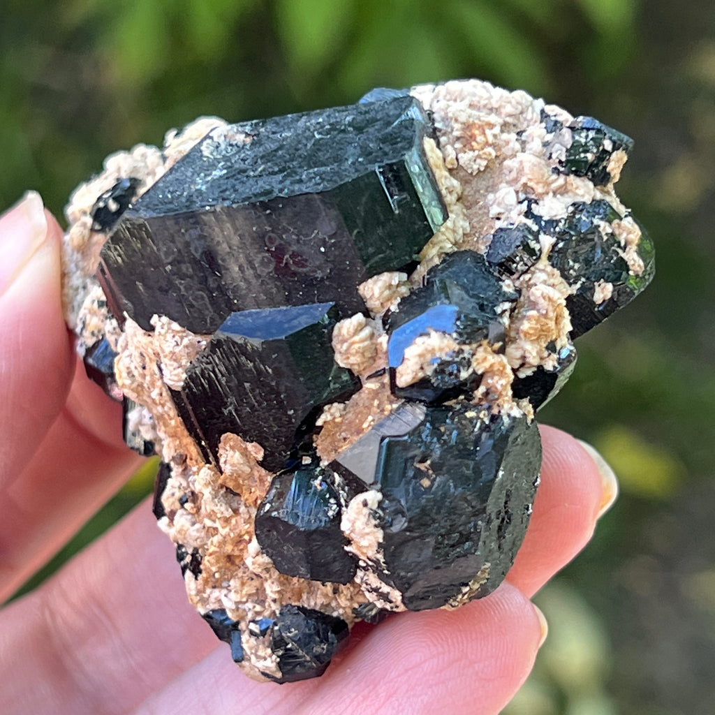 Cluster turmalina neagra model 14 din Erongo, Namibia, pietre semipretioase - druzy.ro 5 