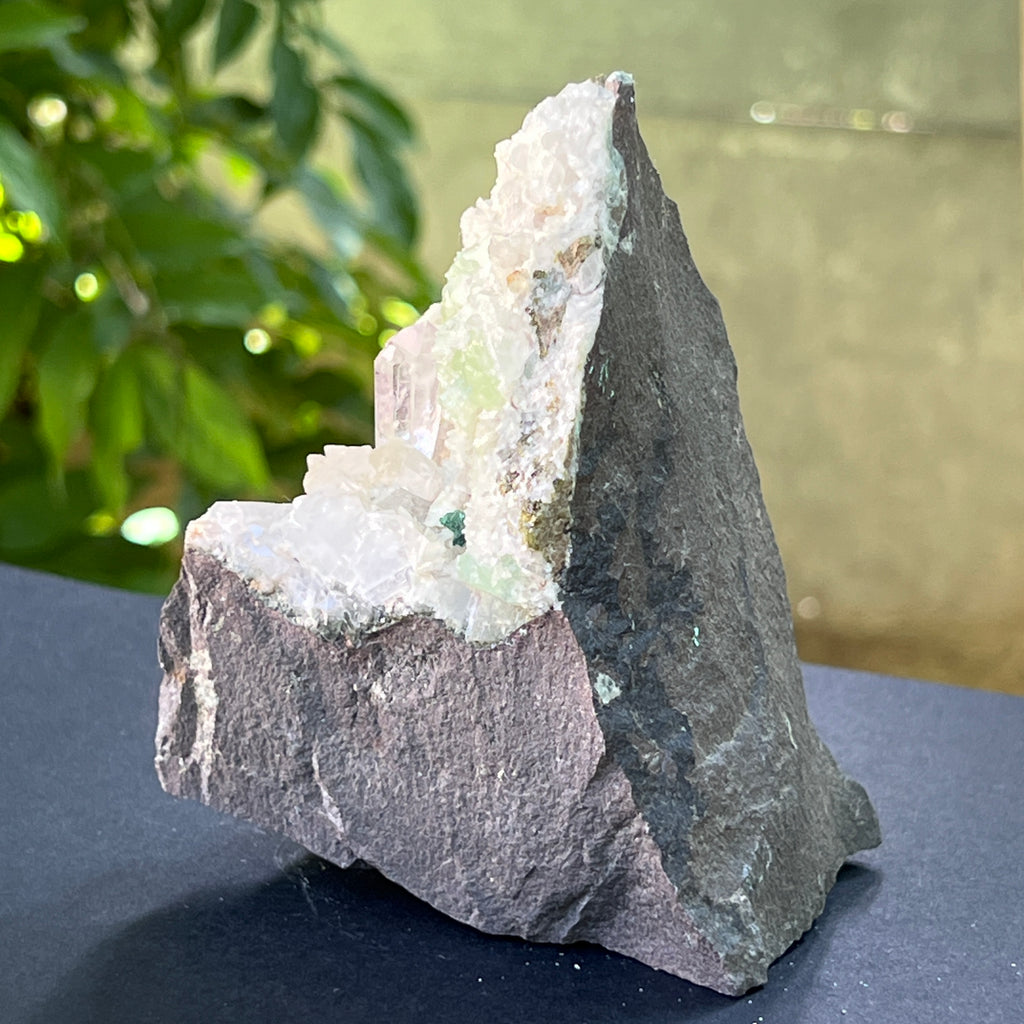 Cluster Prehnit in cuart model 12, pietre semipretioase - druzy.ro 3 