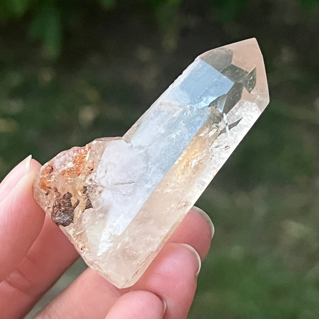 Cristal de cuarț cu incluziuni de goethit brun-portocaliu | Model 2, pietre semipretioase - druzy.ro 8 
