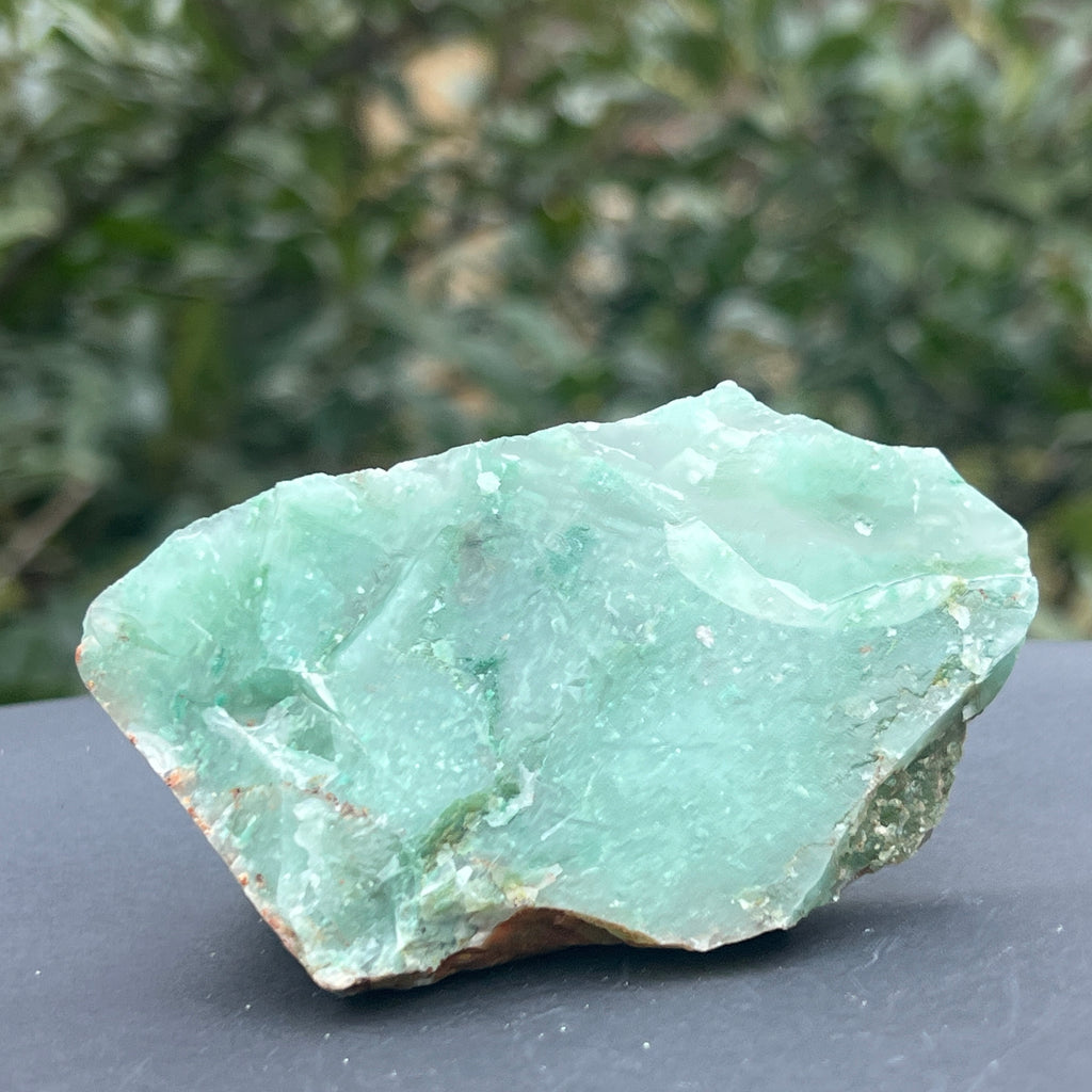 Jad verde piatra bruta model 8A, pietre semipretioase - druzy.ro 4 