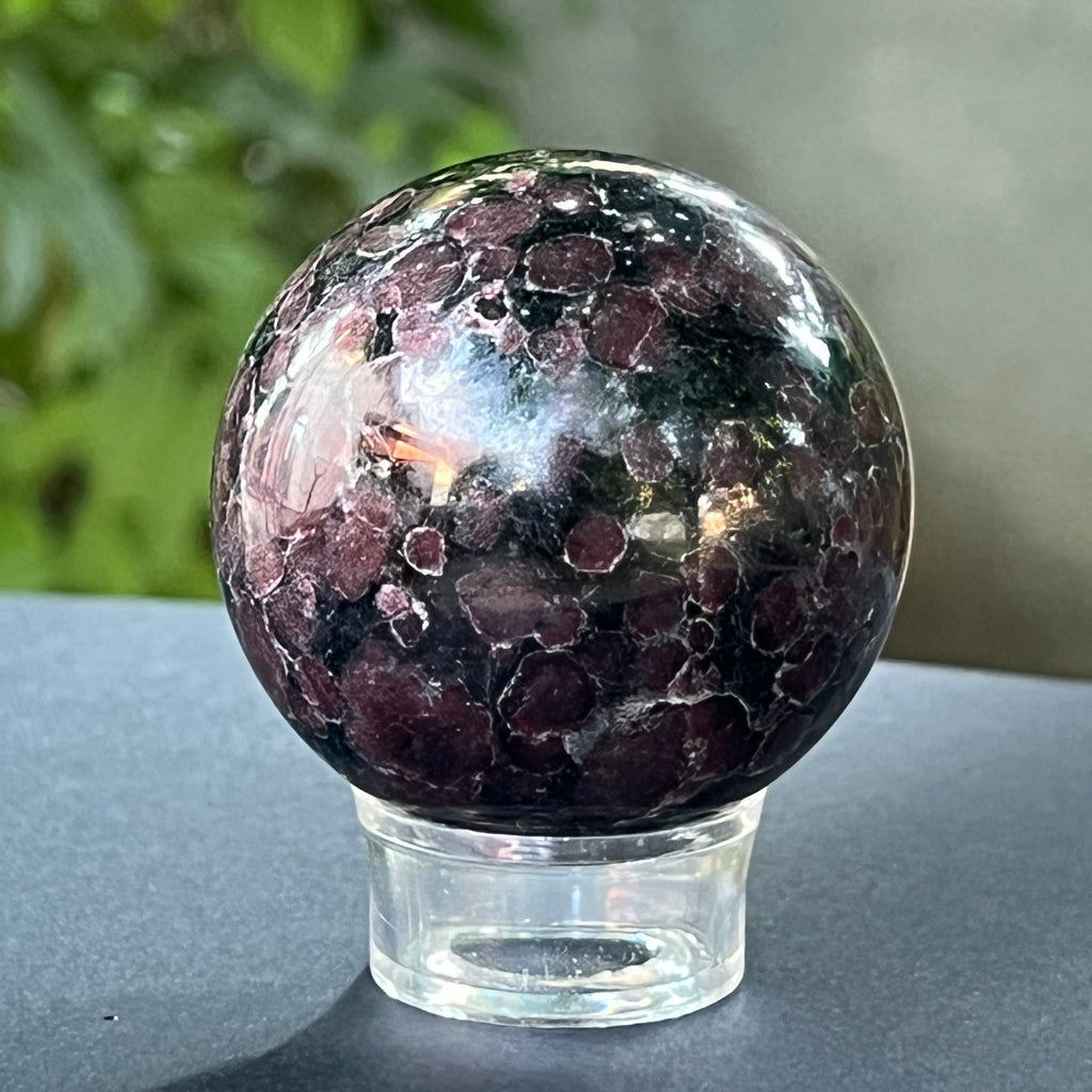 Sfera turmalina neagra cu granat model 4, pietre semipretioase - druzy.ro 4 