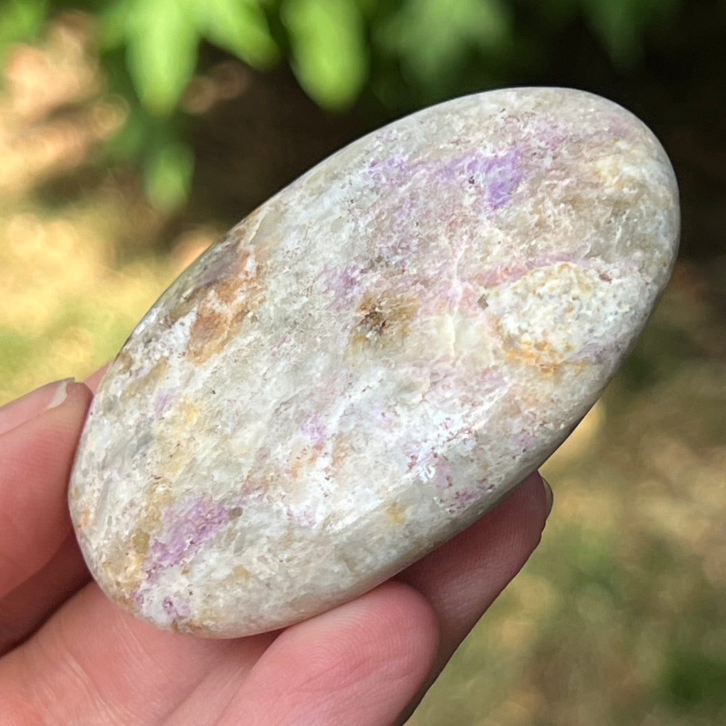 Hackmanit mov Uv reactive palmstone m7, druzy.ro, pietre semipretioase 3