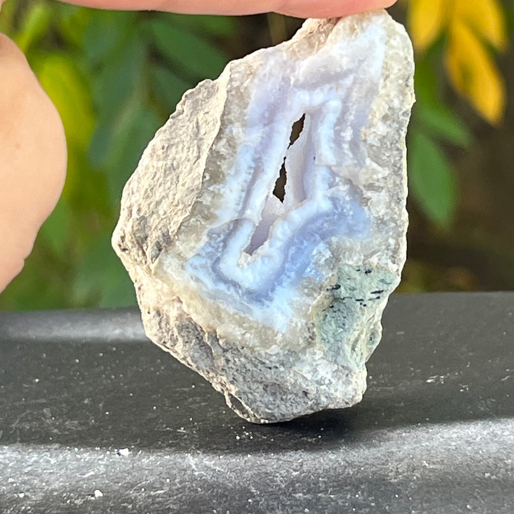 Calcedonie albastra /blue lace/ agat albastru piatra bruta model Af12, druzy.ro, cristale 2