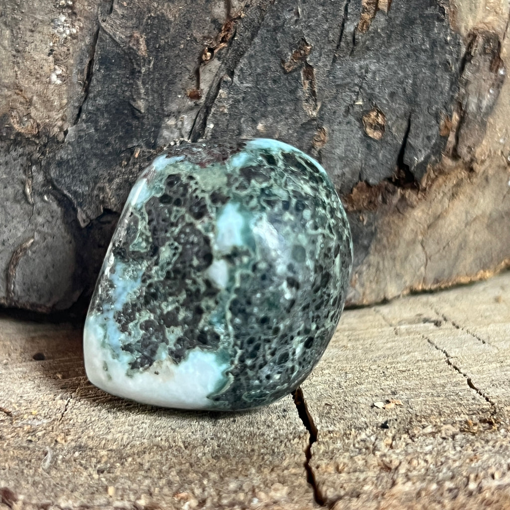 Larimar polisat model 7, pietre semipretioase - druzy.ro 3 