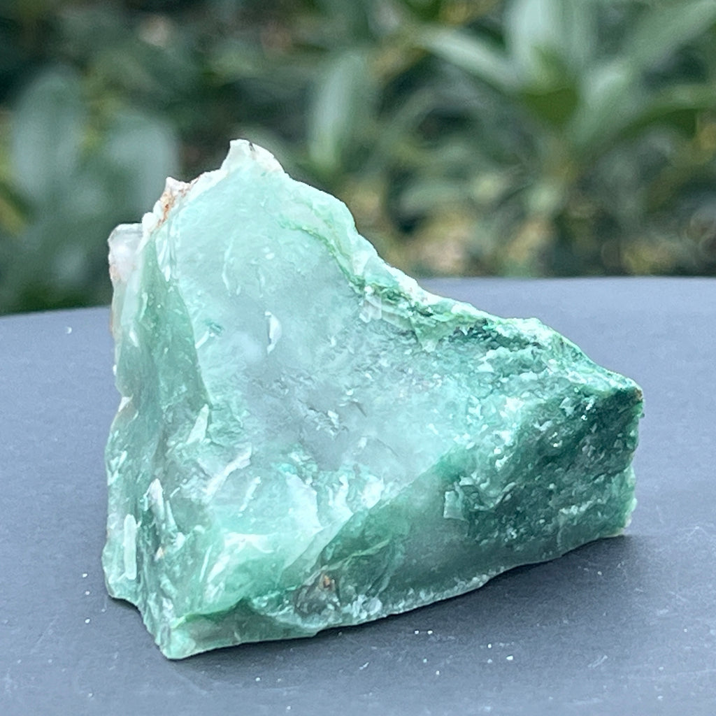 Jad verde piatra bruta model 6A, pietre semipretioase - druzy.ro 2 