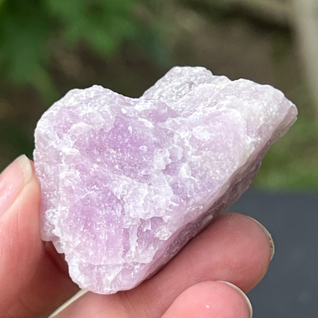 Kunzit piatra bruta | Model 3, pietre semipretioase - druzy.ro 1 