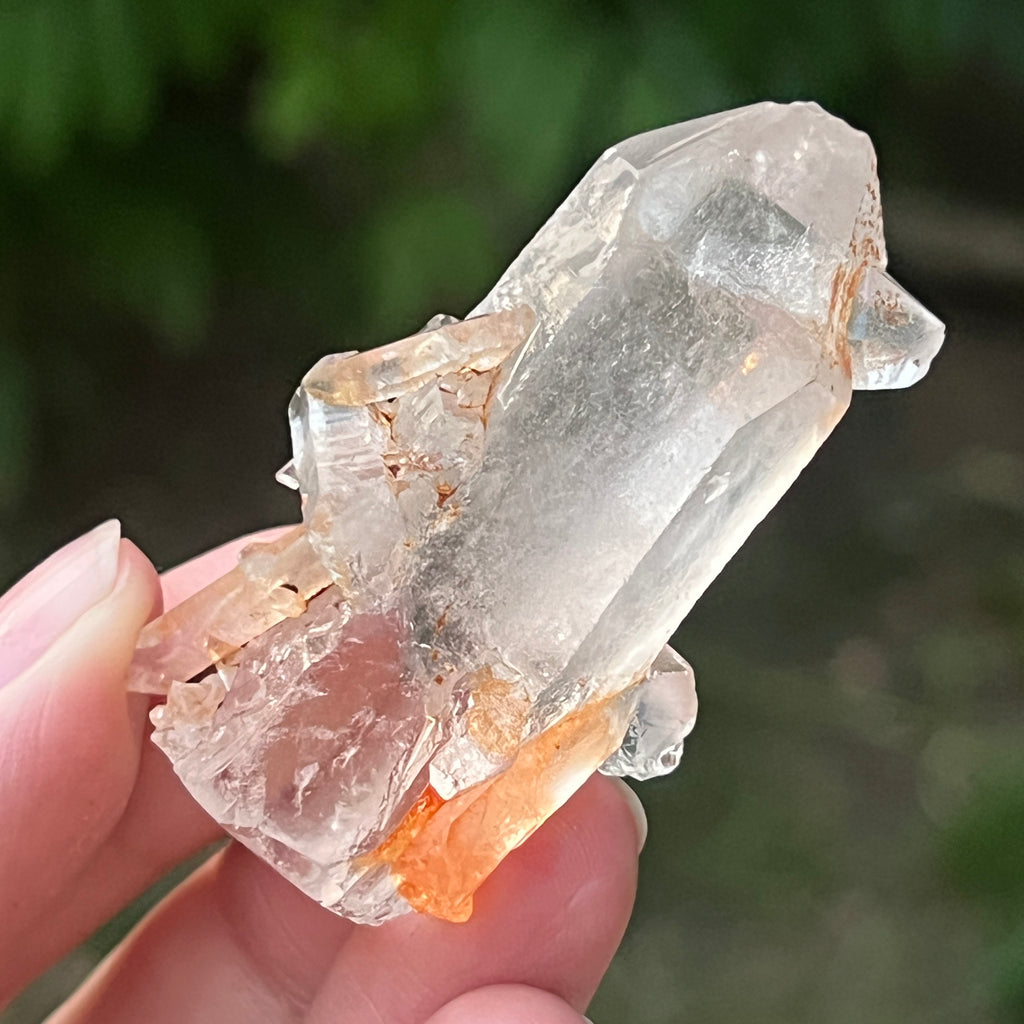 Cristal de cuarț cu incluziuni de goethit brun-portocaliu | Model 11, pietre semipretioase - druzy.ro 4 