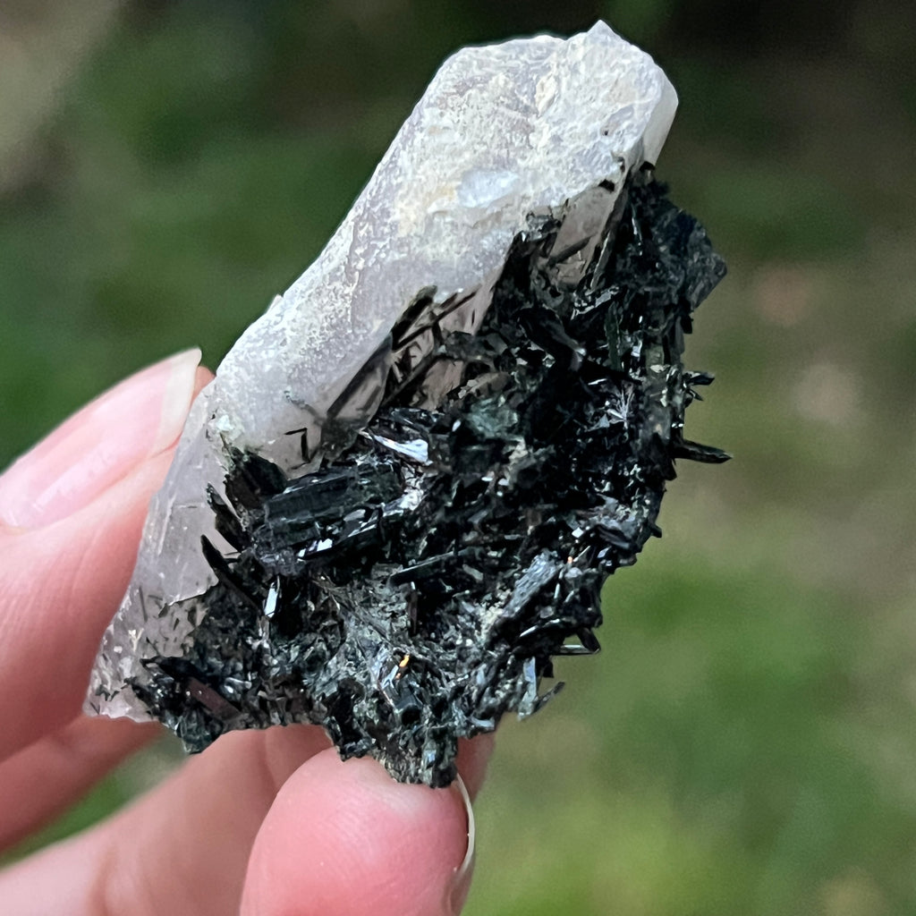 Cluster egirin mini cuart fumuriu/negru Zomba m5, pietre semipretioase - druzy.ro 1 