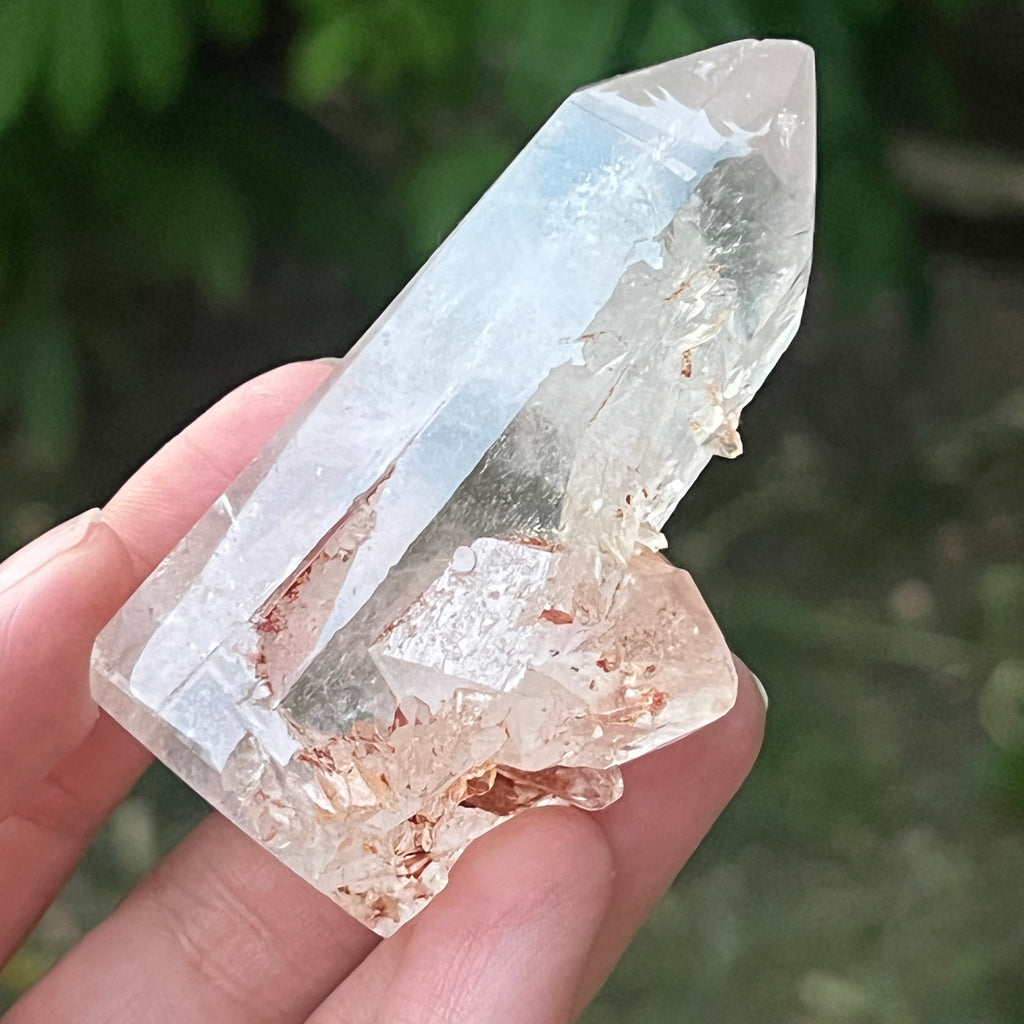Cristal de cuarț cu incluziuni de goethit brun-portocaliu | Model 1, pietre semipretioase - druzy.ro 8 