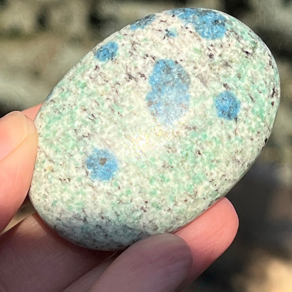 Palmstone K2 Granit cu azurit model 1, druzy.ro, cristale 3