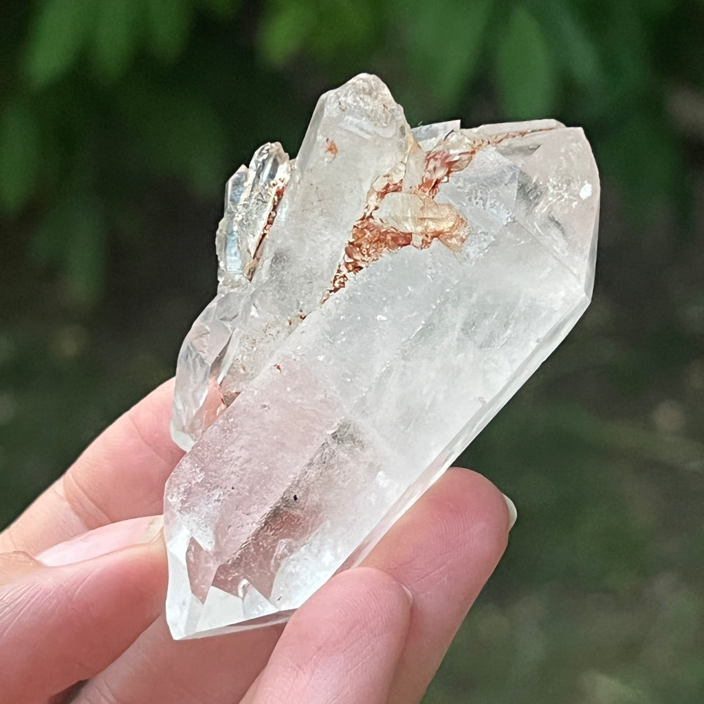 Cristal de cuarț cu incluziuni de goethit brun-portocaliu | Model 12, pietre semipretioase - druzy.ro 3 