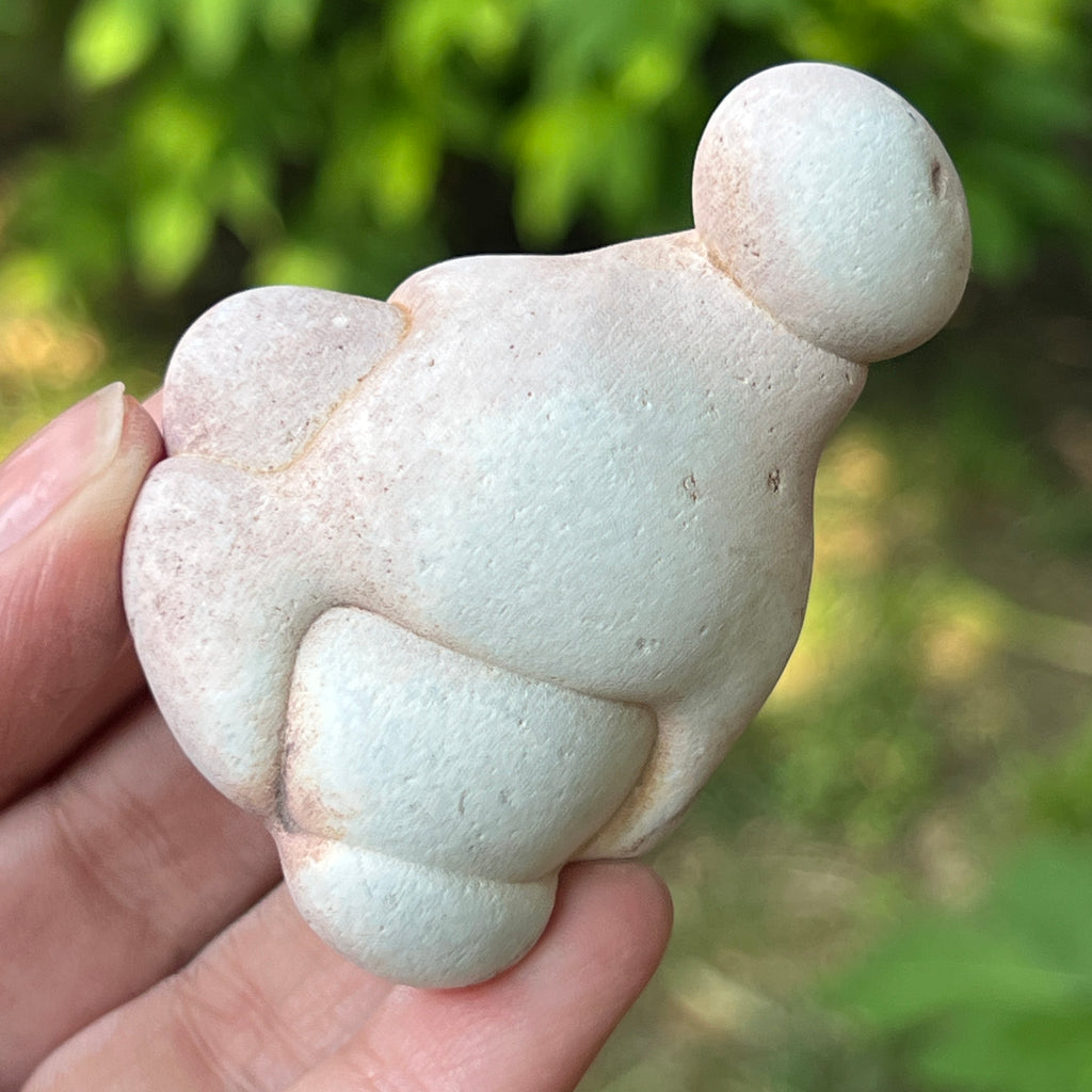 Piatra Zânelor – Menalit natural | Feminitate sacră & energia zeiței Venus | Model 8, pietre semipretioase - druzy.ro 1 