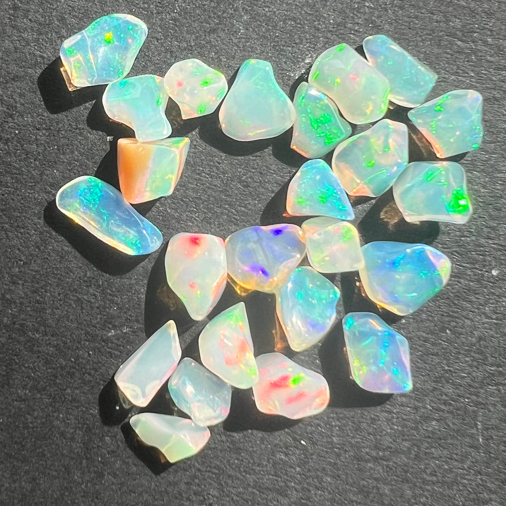 Opal de foc, opal Etiopia 0.5 cm AAA, druzy.ro, cristale 3