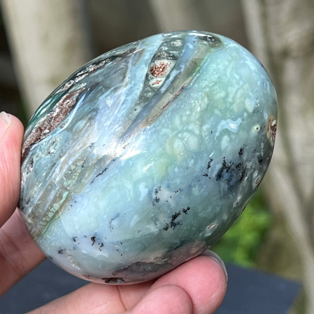 Ou calcedonie cu crom albastru-verzuie din Zimbabwe | Model 1, pietre semipretioase - druzy.ro 1 