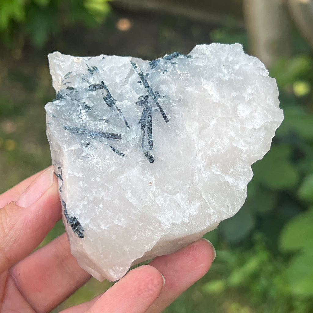 Turmalină neagră cu piatra lunii | Model 6, pietre semipretioase - druzy.ro 4 