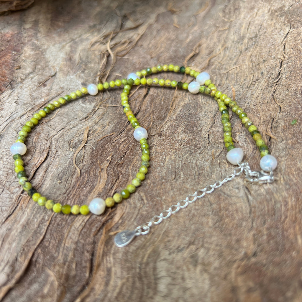 Colier jad verde si perle Nara #48, pietre semipretioase - druzy.ro 2 