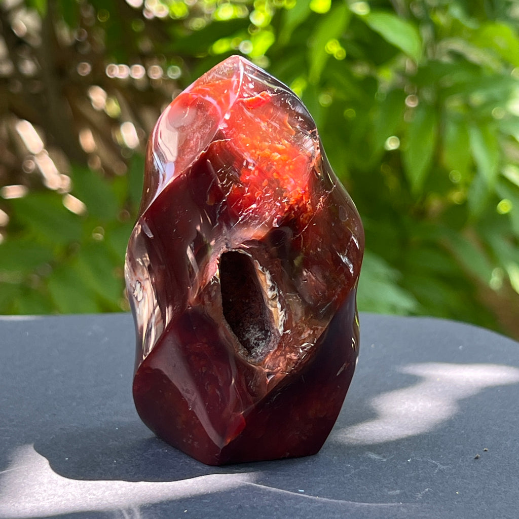 Sculptura forma flacara din agat m3, pietre semipretioase - druzy.ro 1 