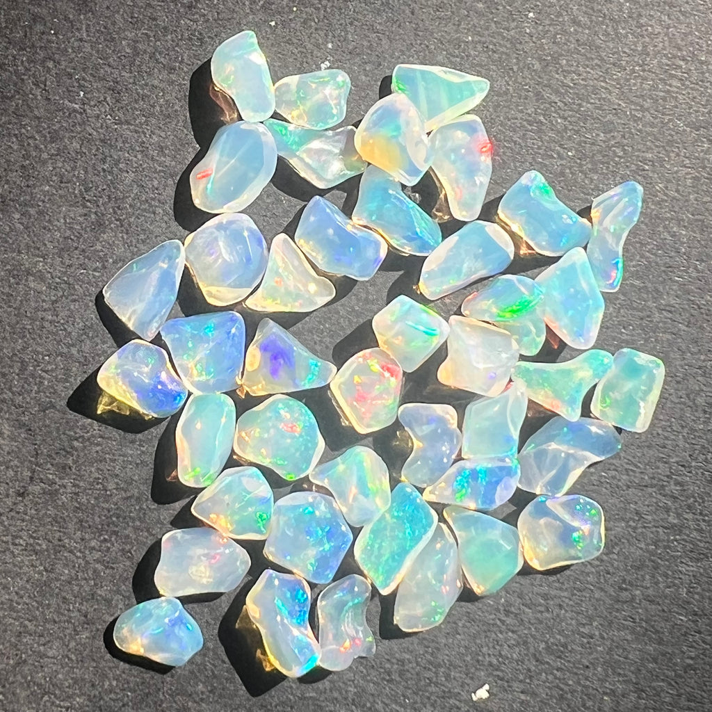 Opal de foc, opal Etiopia 0.75 cm, druzy.ro, cristale 3