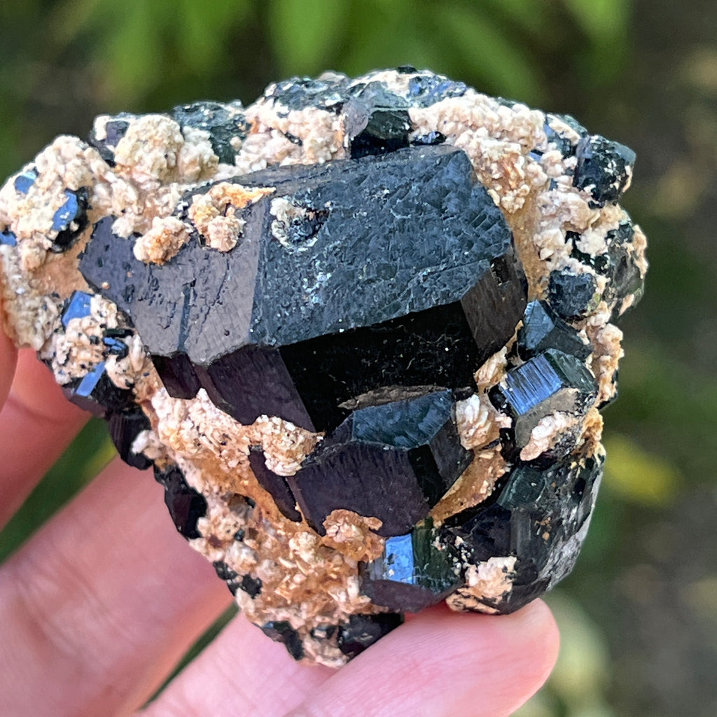 Cluster turmalina neagra model 14 din Erongo, Namibia, pietre semipretioase - druzy.ro 6 