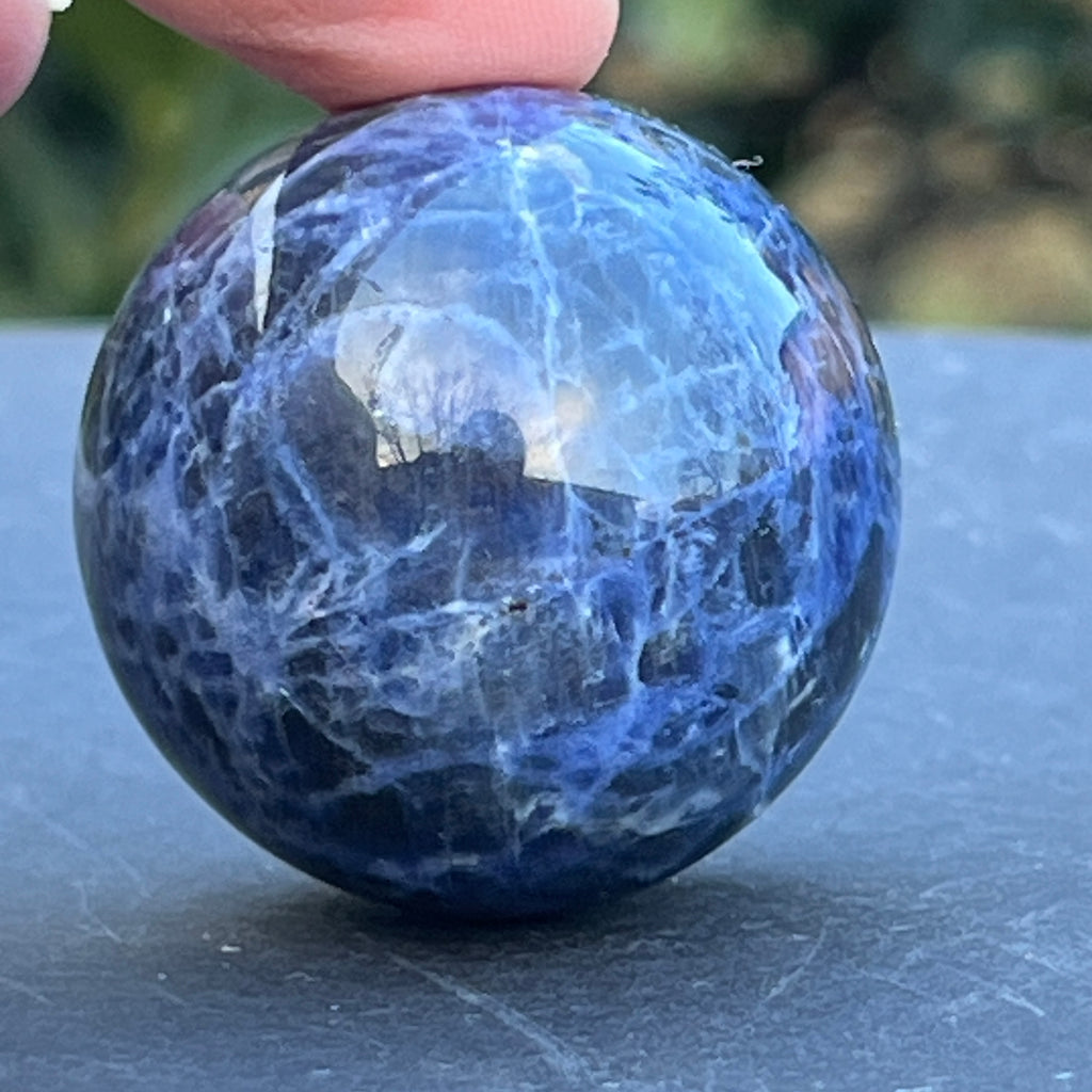 Sodalit sfera model 3, pietre semipretioase - druzy.ro 5 