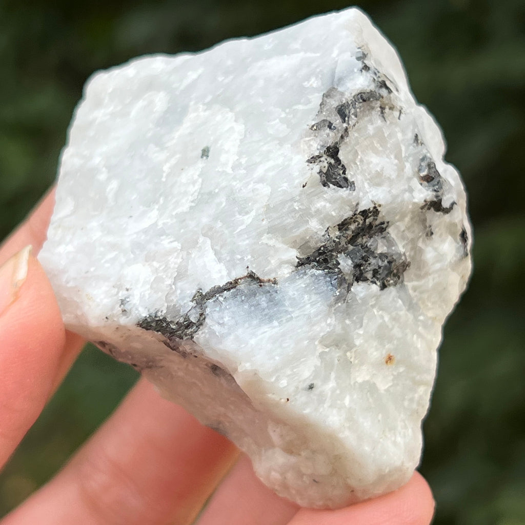 Piatra lunii cu insertii turmalina -piatra bruta m5, druzy.ro, cristale 1