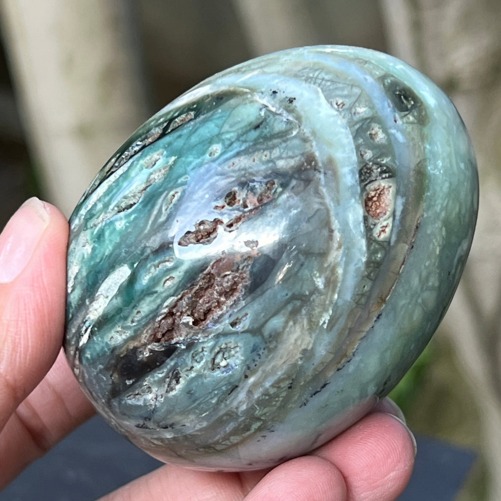 Ou calcedonie cu crom albastru-verzuie din Zimbabwe | Model 1, pietre semipretioase - druzy.ro 2 