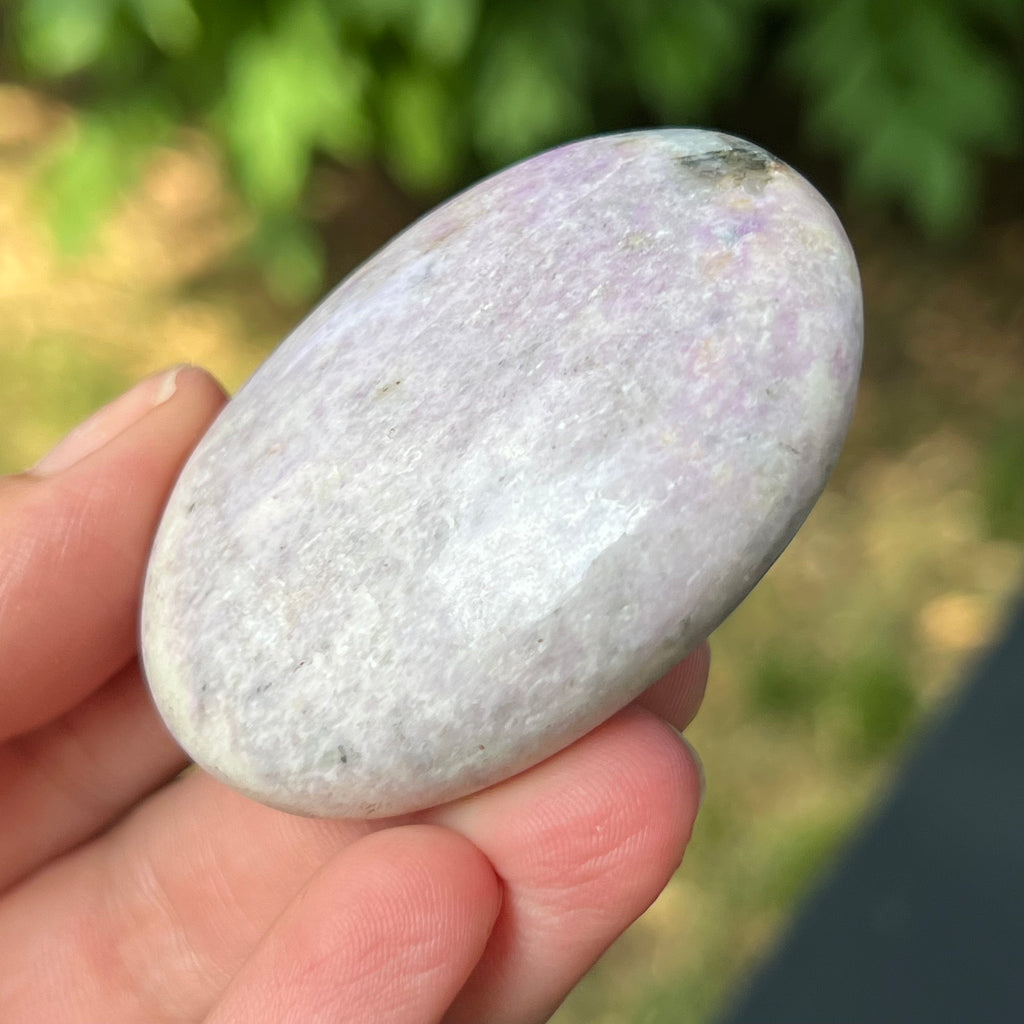 Hackmanit mov Uv reactive palmstone m3, druzy.ro, pietre semipretioase 5