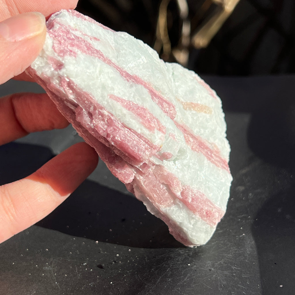 Rubelit/ turmalina roz A piatra bruta din Brazilia m1, pietre semipretioase - druzy.ro 5 