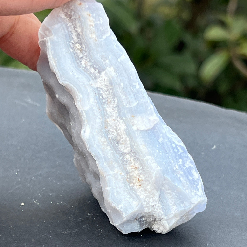 Calcedonie albastra /blue lace/ agat albastru piatra bruta m18, pietre semipretioase - druzy.ro 4 