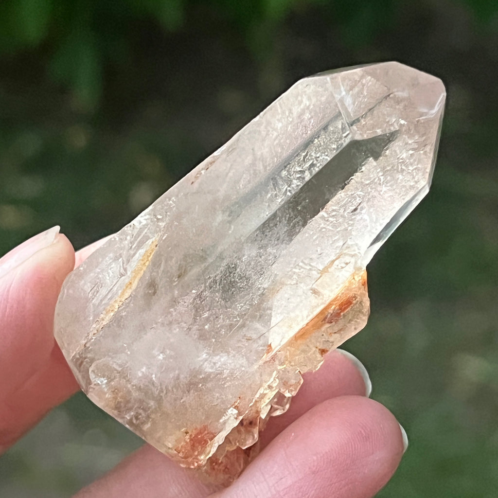Cristal de cuarț cu incluziuni de goethit brun-portocaliu | Model 2, pietre semipretioase - druzy.ro 4 