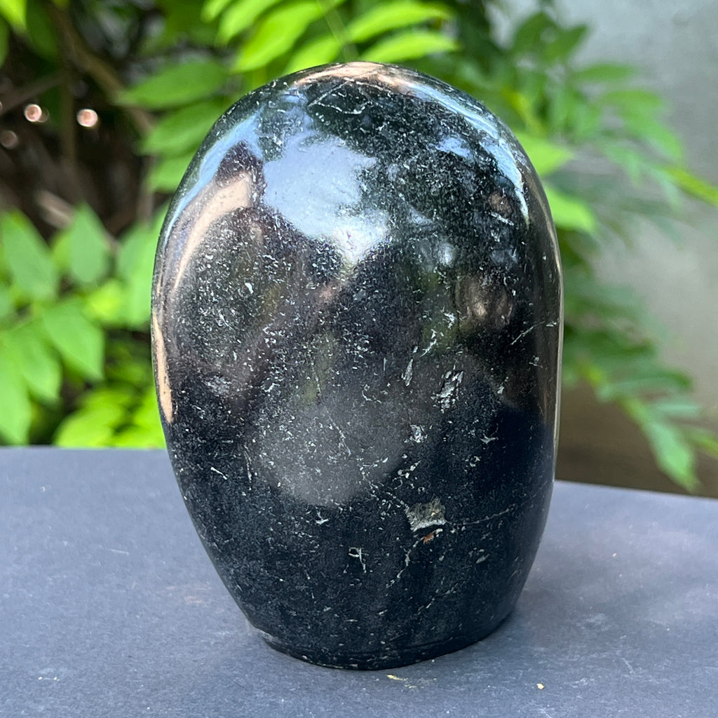 Turmalina neagra structura forma libera model 4A/1, pietre semipretioase - druzy.ro 2 