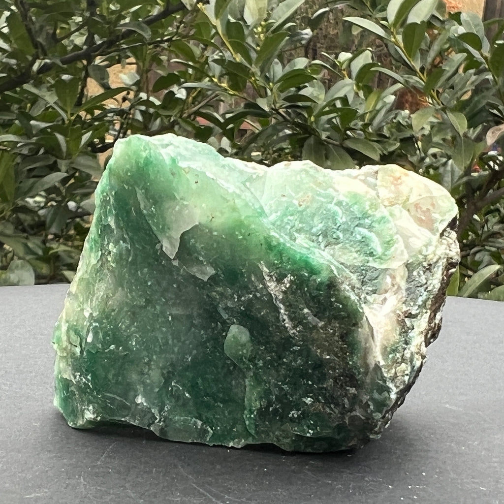 Jad verde piatra bruta model 3A, pietre semipretioase - druzy.ro 5 