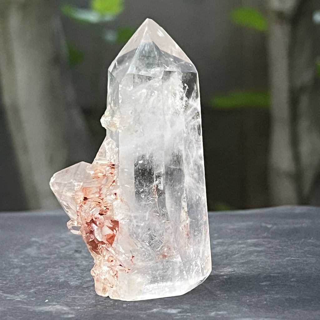 Cristal de cuarț cu incluziuni de goethit brun-portocaliu | Model 1, pietre semipretioase - druzy.ro 2 