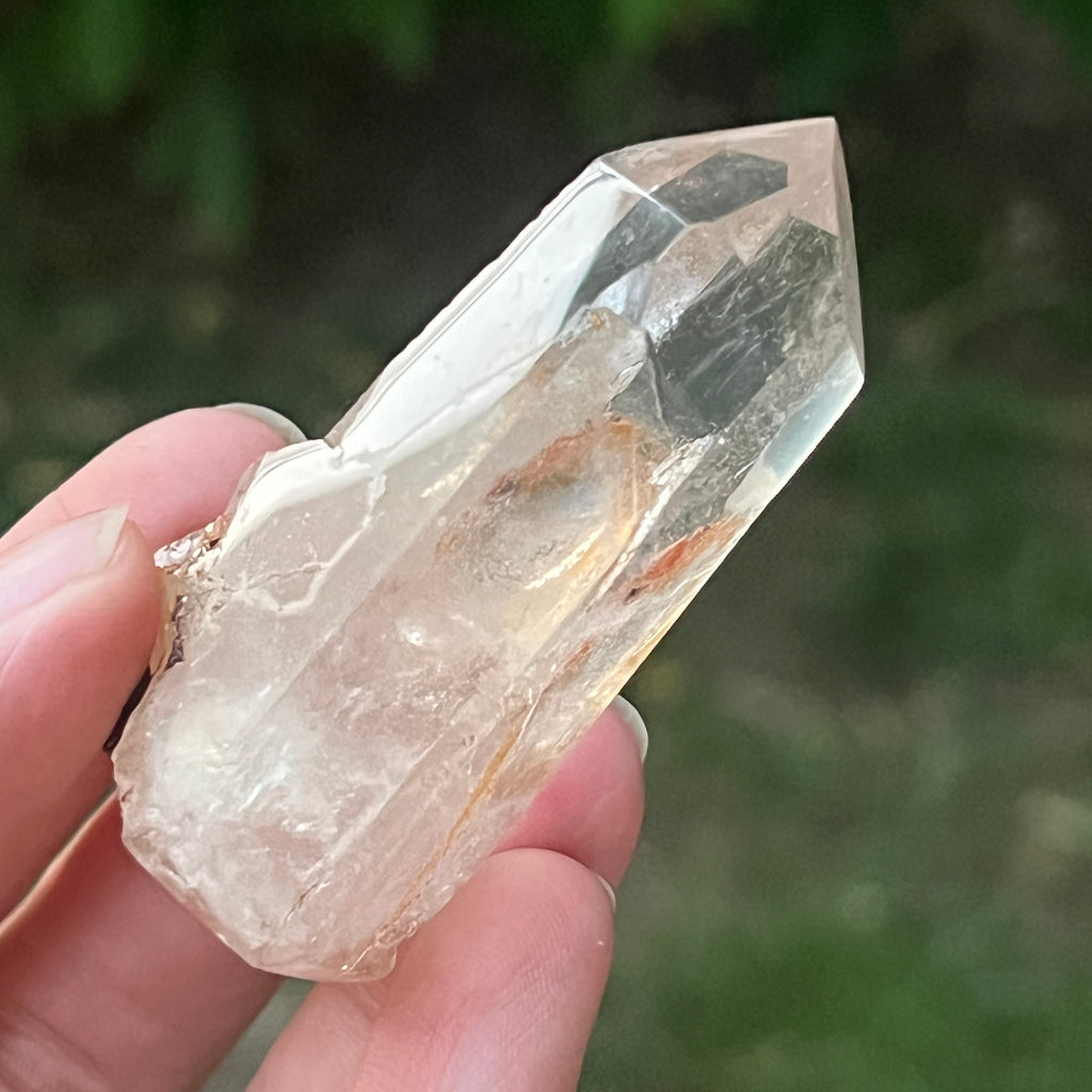 Cristal de cuarț cu incluziuni de goethit brun-portocaliu | Model 2, pietre semipretioase - druzy.ro 3 