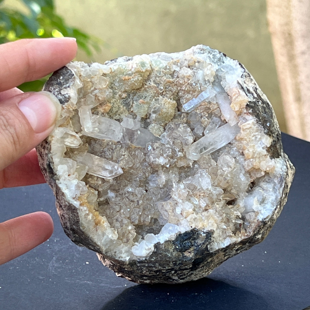 Cluster Prehnit in cuart model 16, pietre semipretioase - druzy.ro 1 