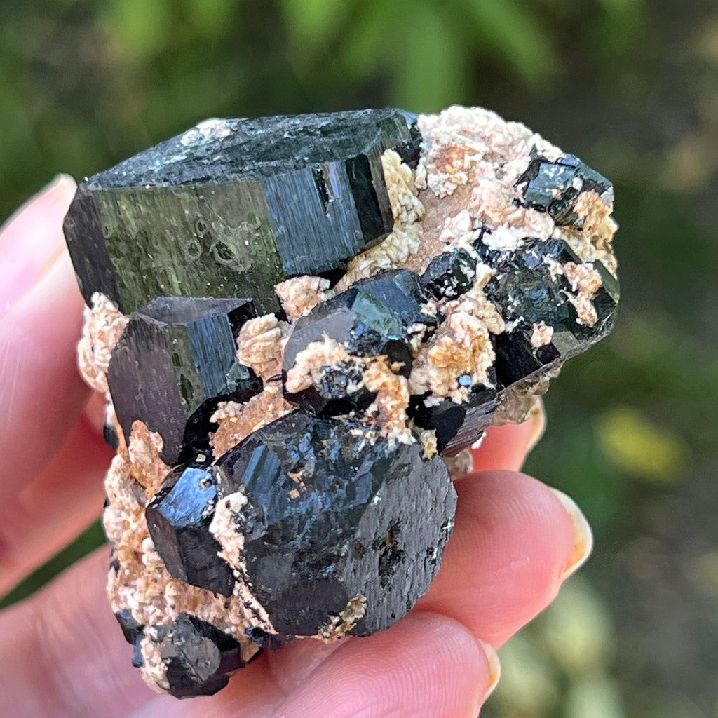 Cluster turmalina neagra model 14 din Erongo, Namibia, pietre semipretioase - druzy.ro 3 