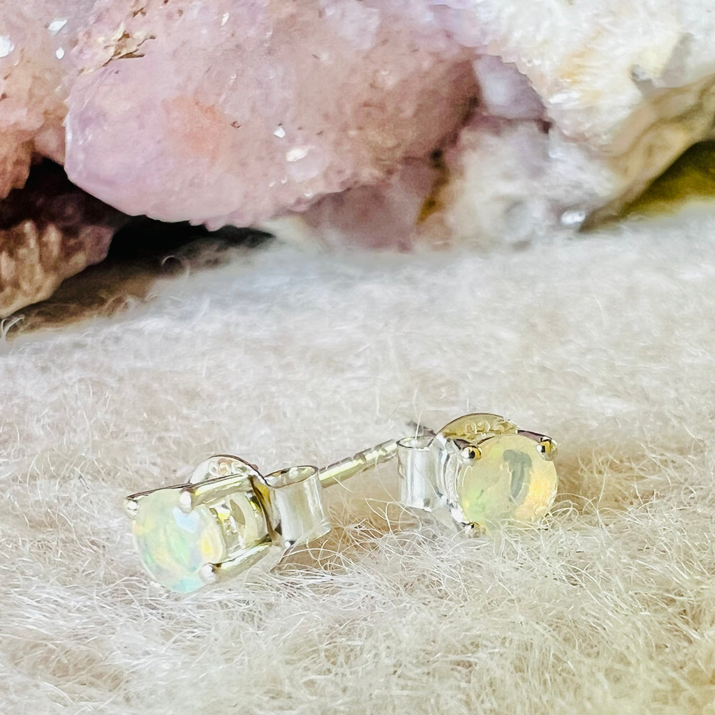Cercei stud opal din argint 4 mm Round, druzy.ro, pietre semipretioase 2