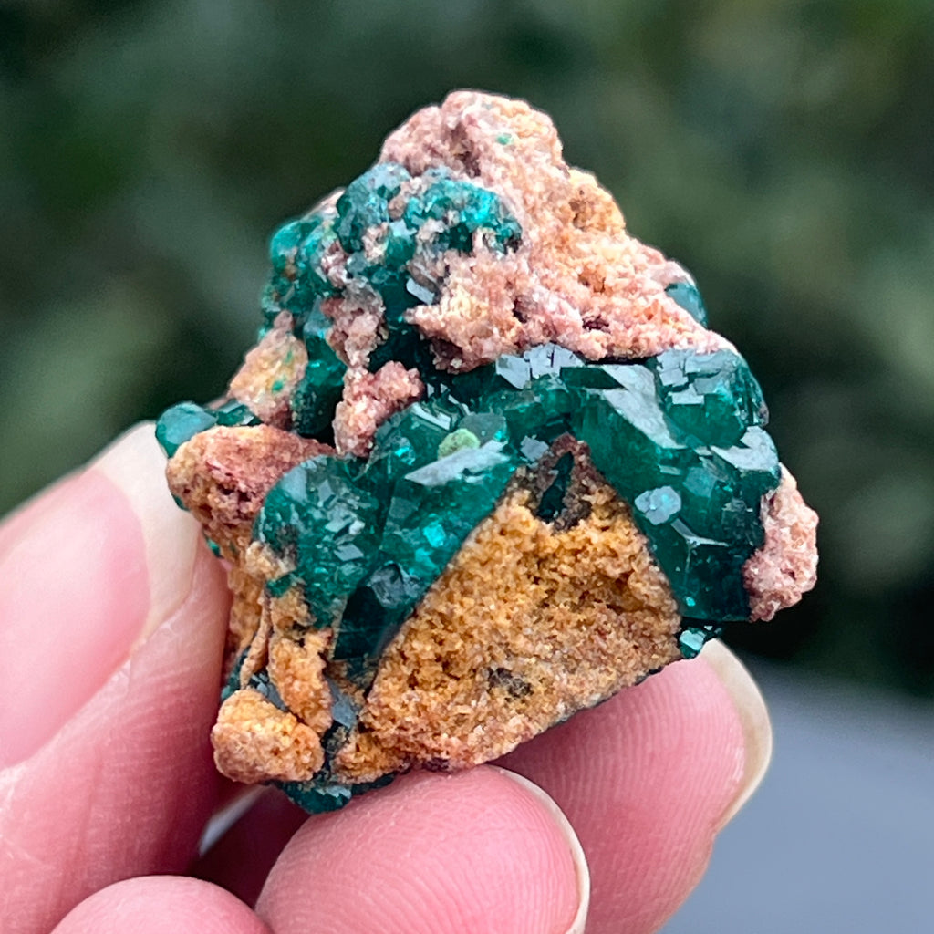 Dioptaz cluster din Congo model 8, pietre semipretioase - druzy.ro 2 