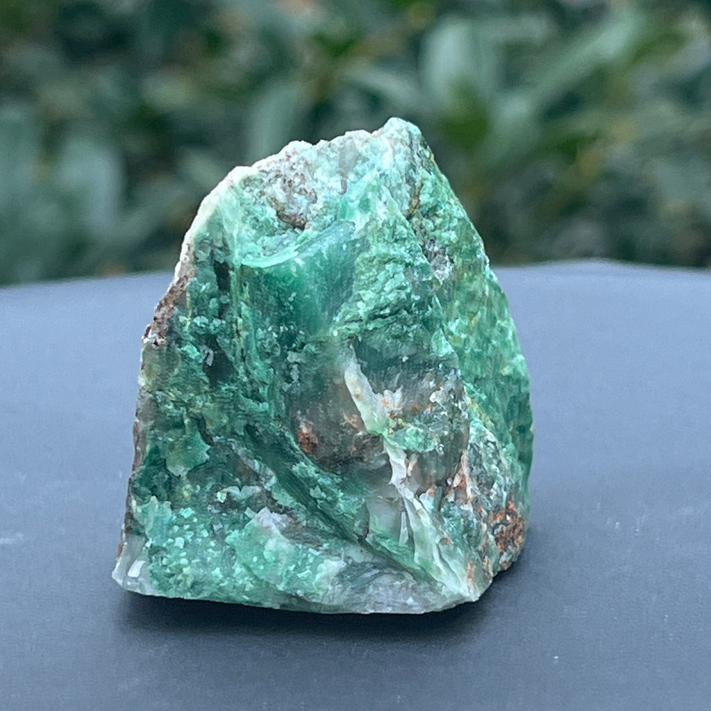 Jad verde piatra bruta model 1A, pietre semipretioase - druzy.ro 3 