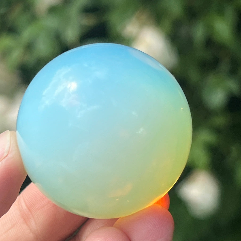 Sfera opalit 4 cm, pietre semipretioase - druzy.ro 1 