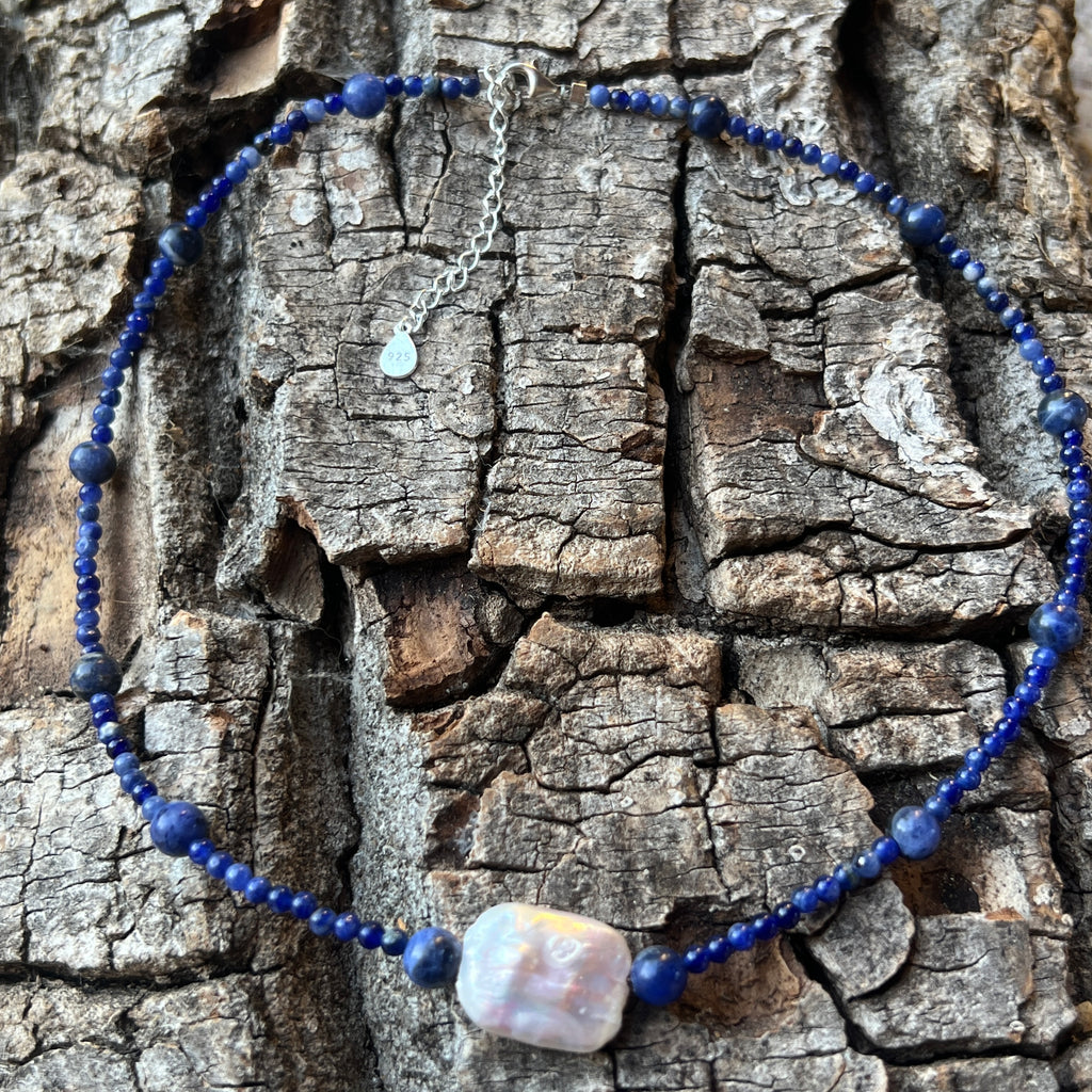 Colier sodalit Quiet Connection#75, pietre semipretioase - druzy.ro 5 