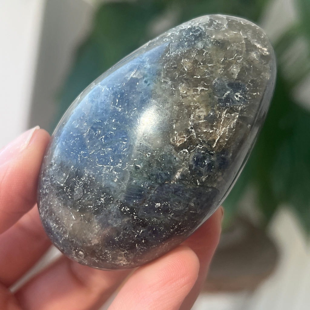 Palmstone Iolit (safir de apa) din Madagascar model 1, pietre semipretioase - druzy.ro 6 