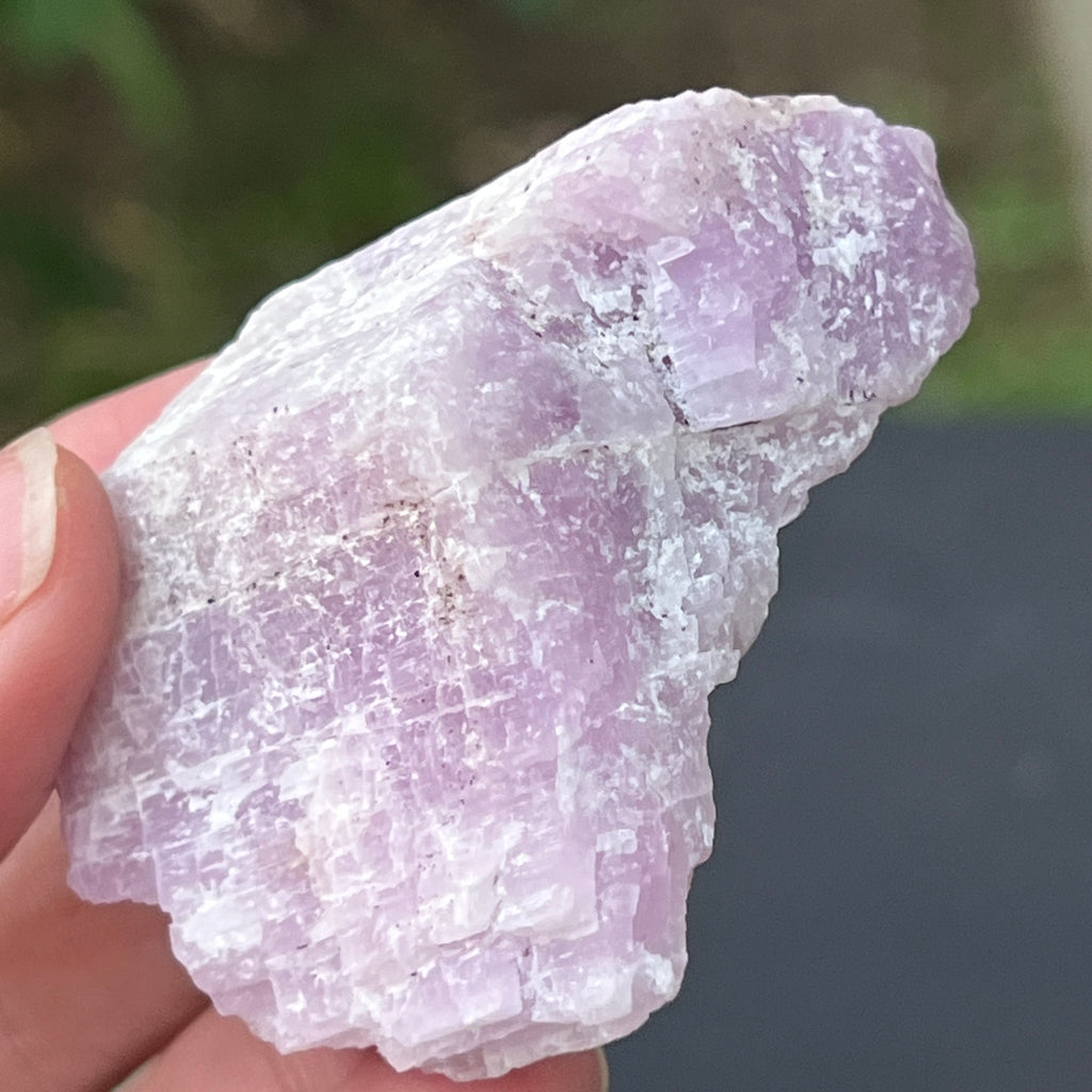 Kunzit piatra bruta | Model 4, pietre semipretioase - druzy.ro 1 