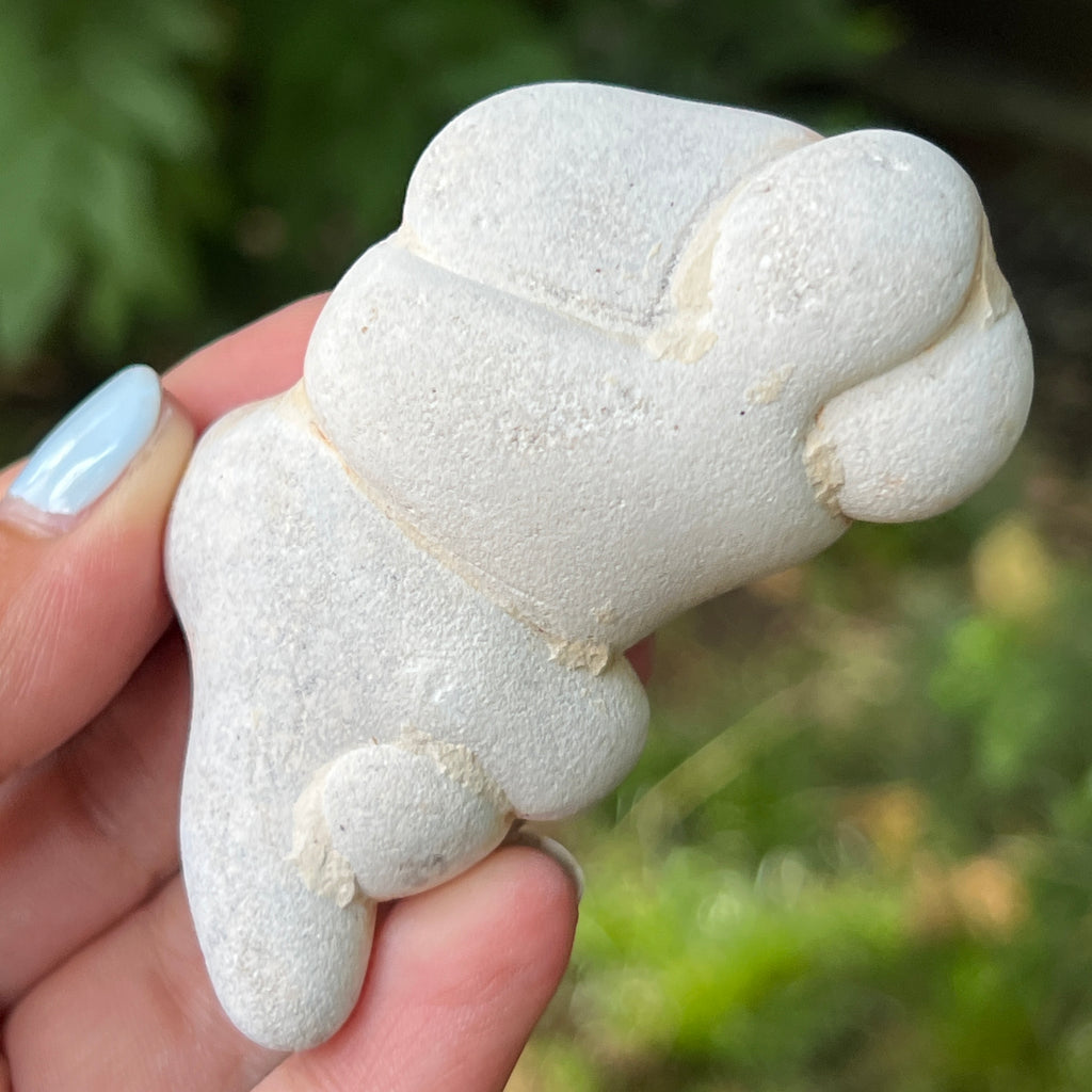 Piatra Zânelor – Menalit natural | Feminitate sacră & energia zeiței Venus | Model 4, pietre semipretioase - druzy.ro 2 